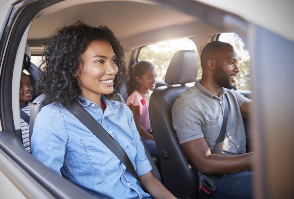 trocar de carro envolve escolha do veículo para atender às necessidades da família toda.