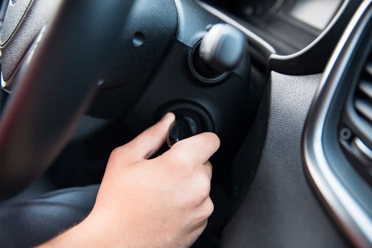 Seu carro não dá partida? Entenda aqui os possíveis motivos e soluções